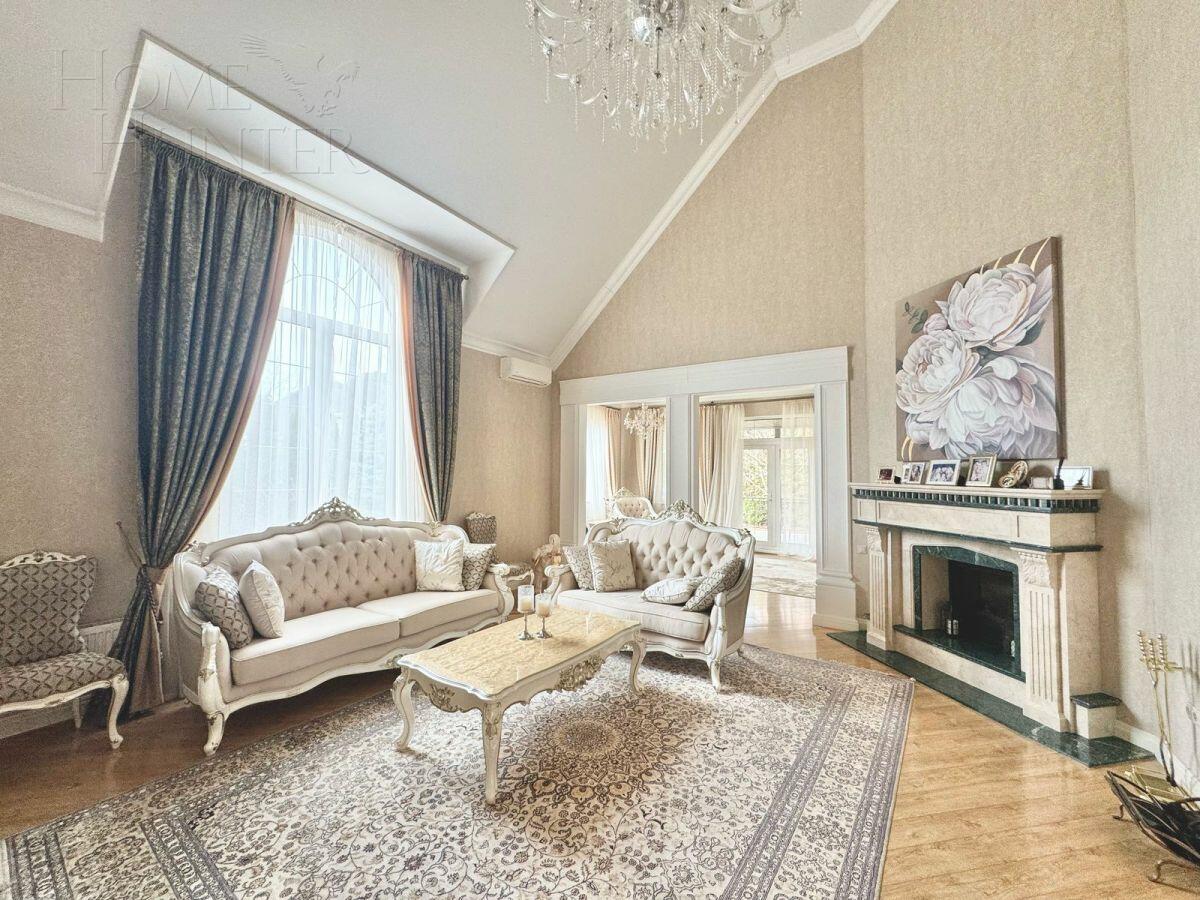 3-этажный коттедж 800 м² с отделкой