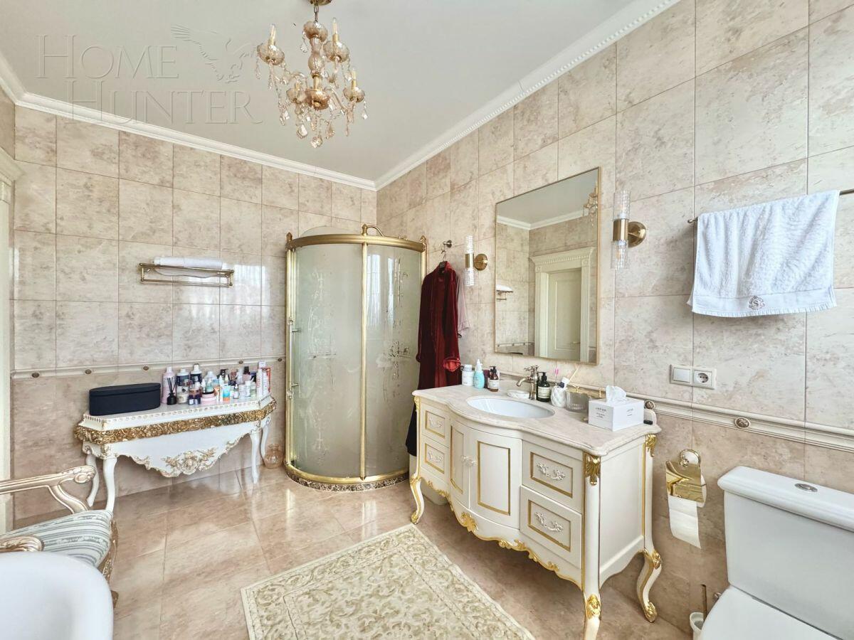 3-этажный коттедж 800 м² с отделкой