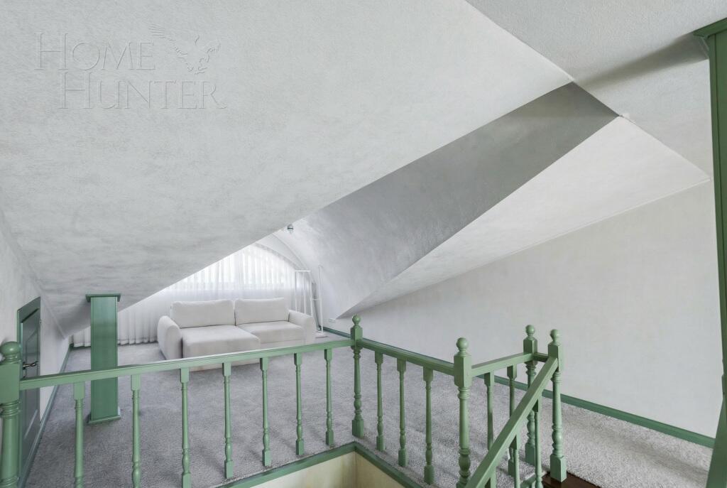 3-этажный коттедж 556 м² с отделкой