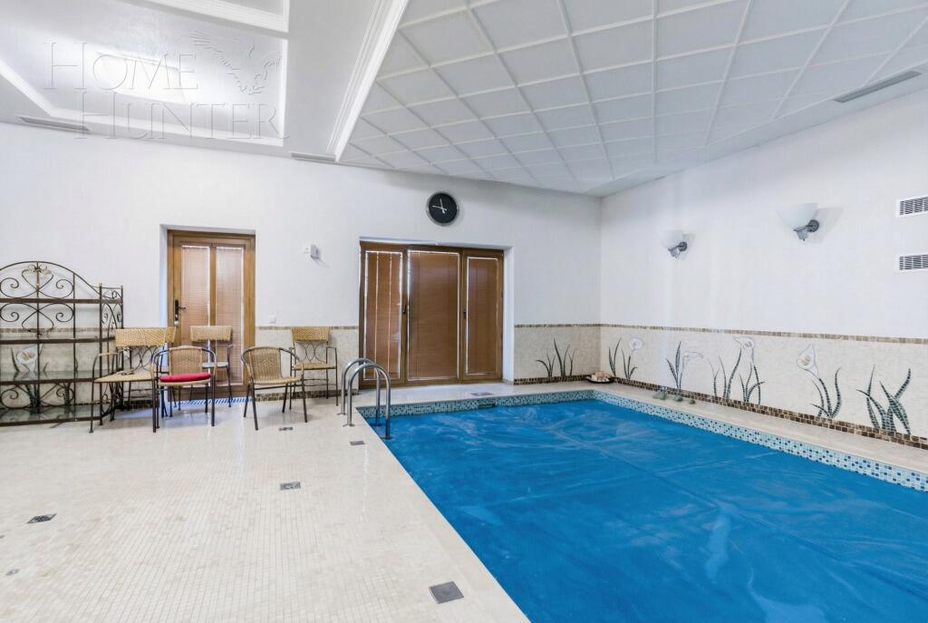 3-этажный коттедж 556 м² с отделкой