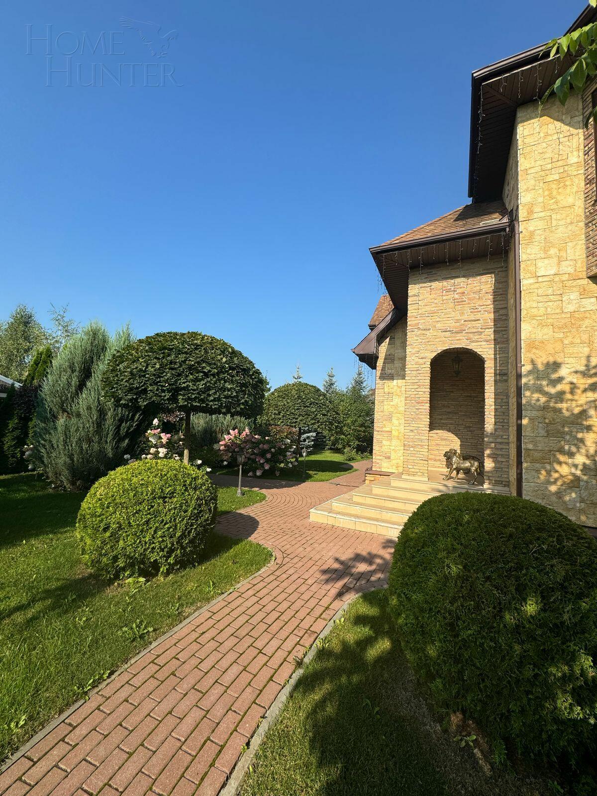 3-этажный коттедж 800 м² с отделкой