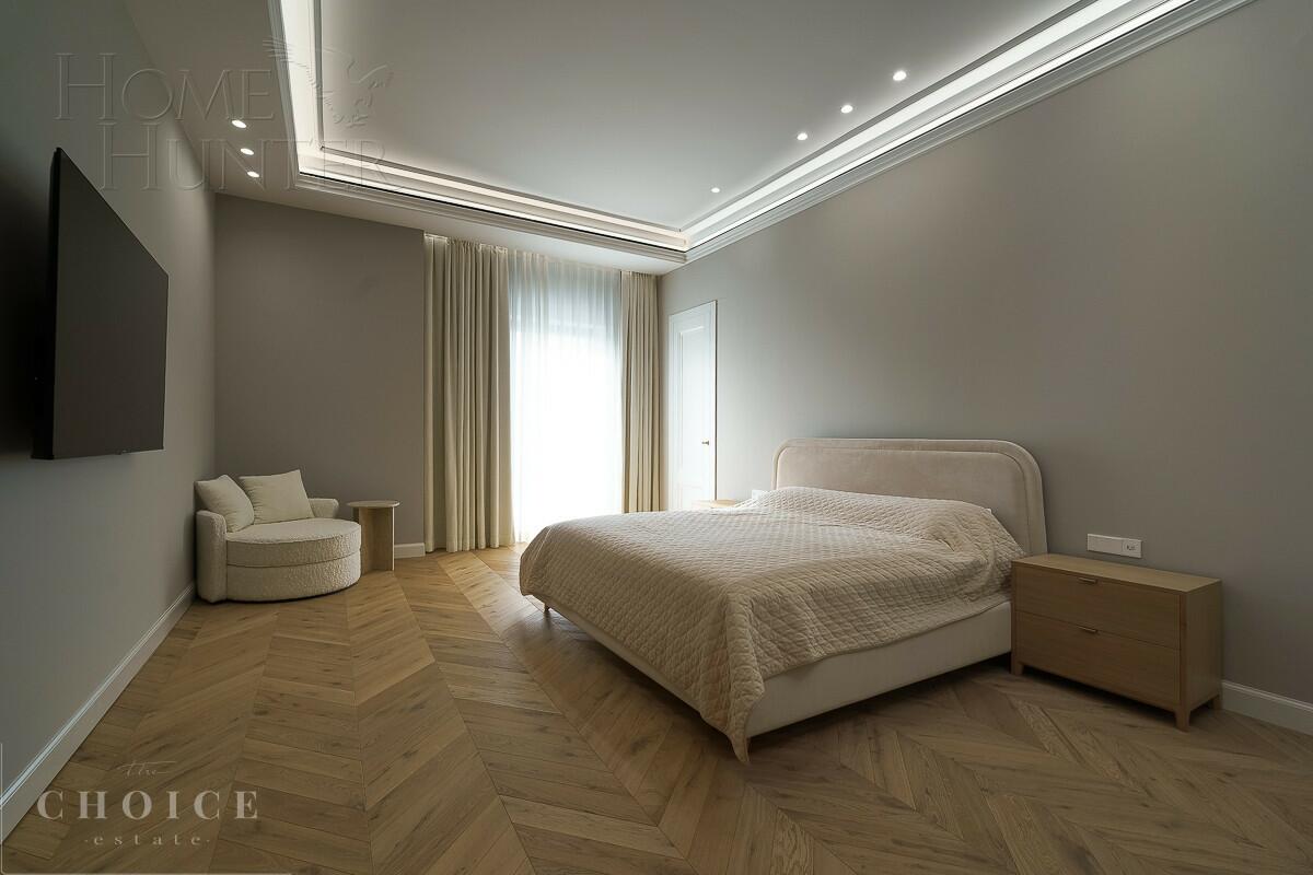 2-этажный коттедж 500 м² с отделкой