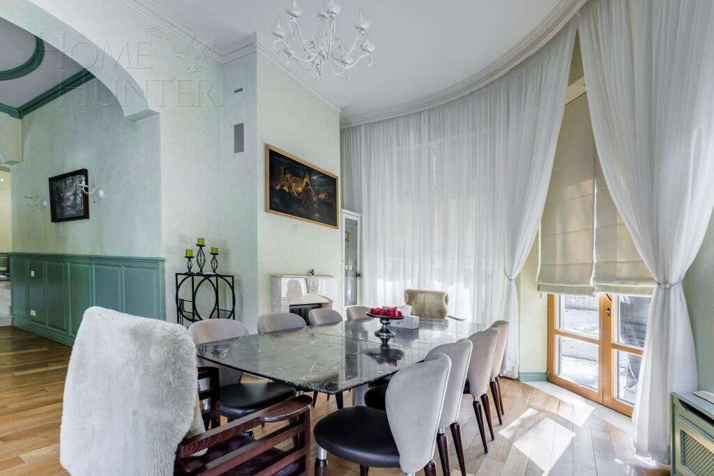 3-этажный коттедж 556 м² с отделкой