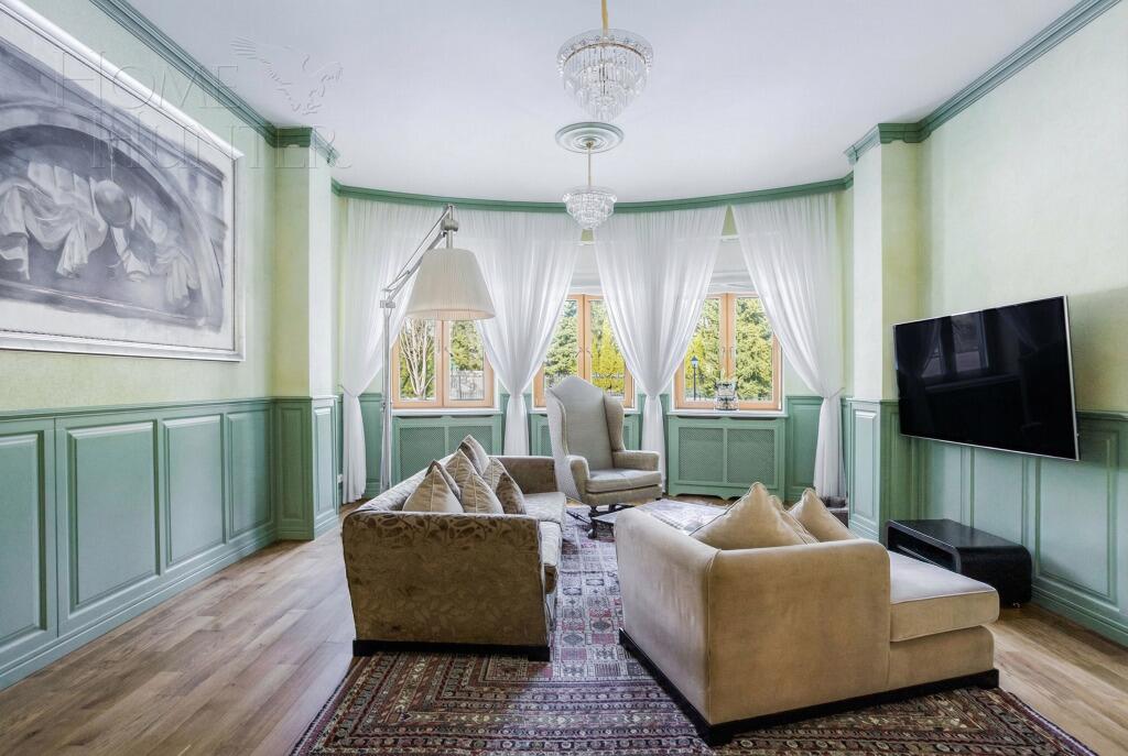 3-этажный коттедж 556 м² с отделкой