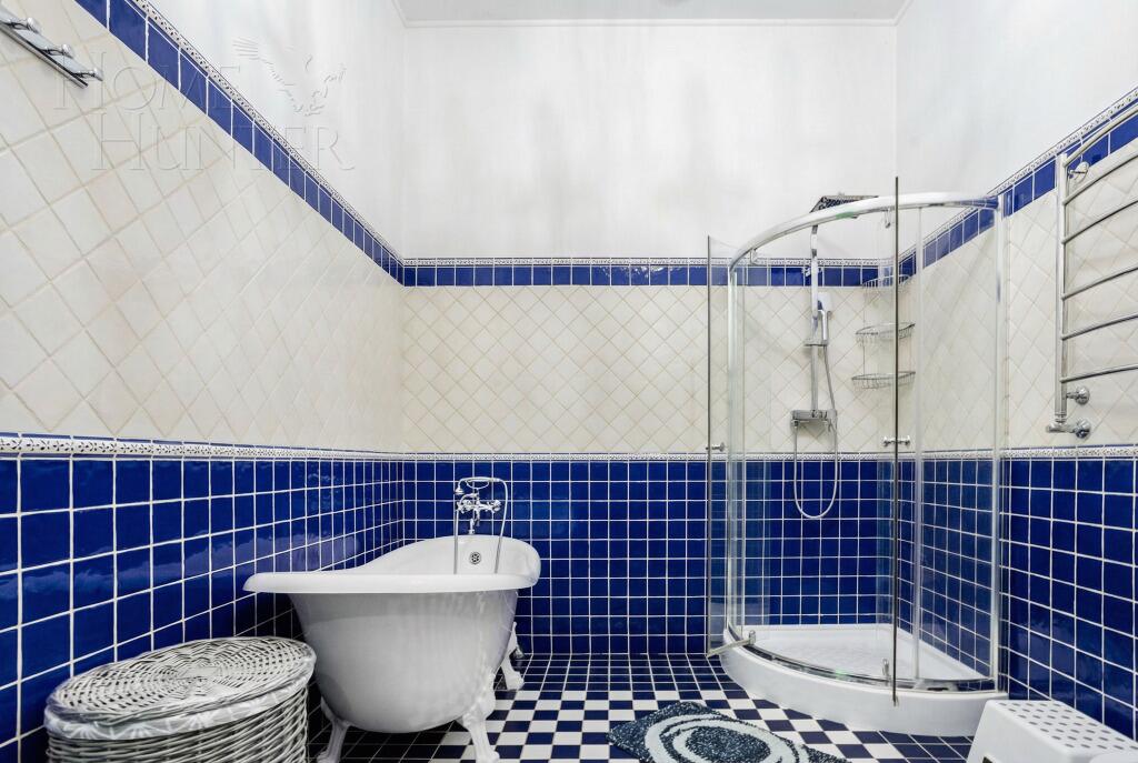 3-этажный коттедж 556 м² с отделкой