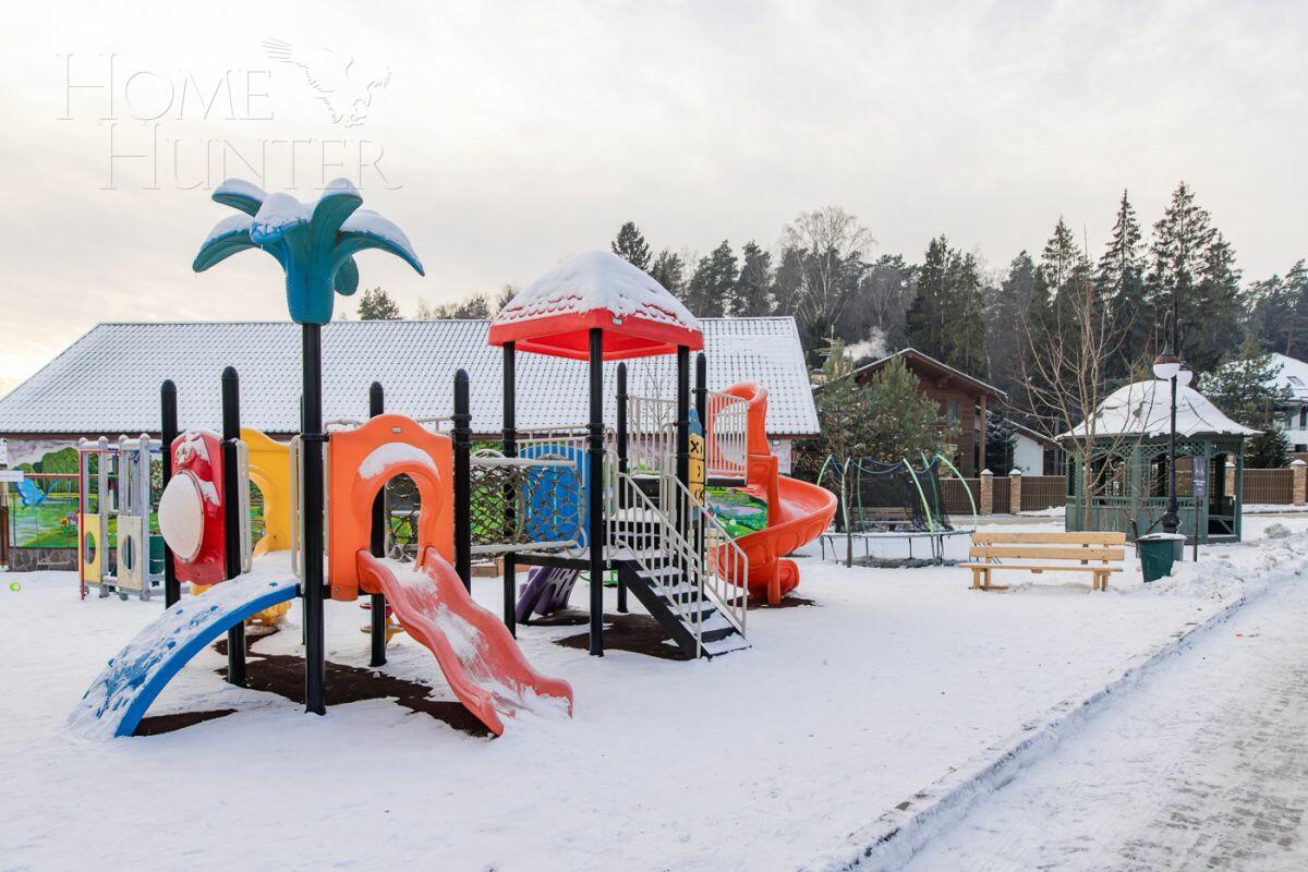 2-этажный коттедж 300 м² с отделкой