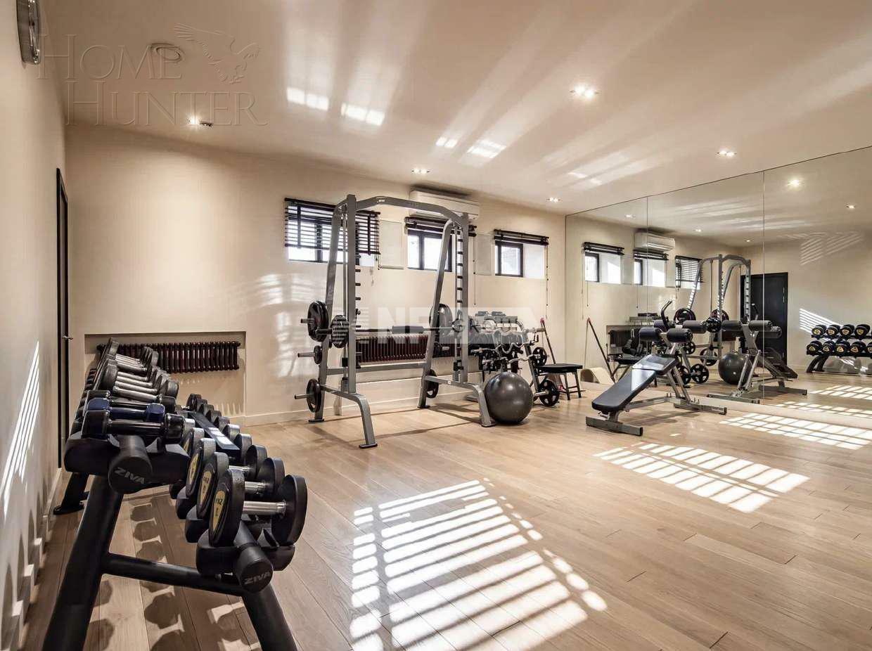 2-этажный коттедж 725 м² с отделкой