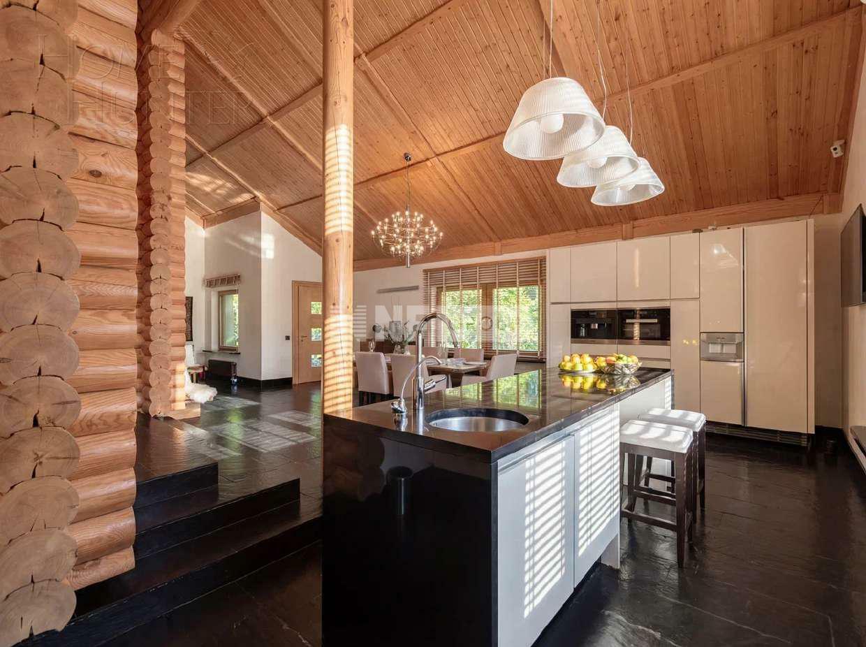 2-этажный коттедж 725 м² с отделкой