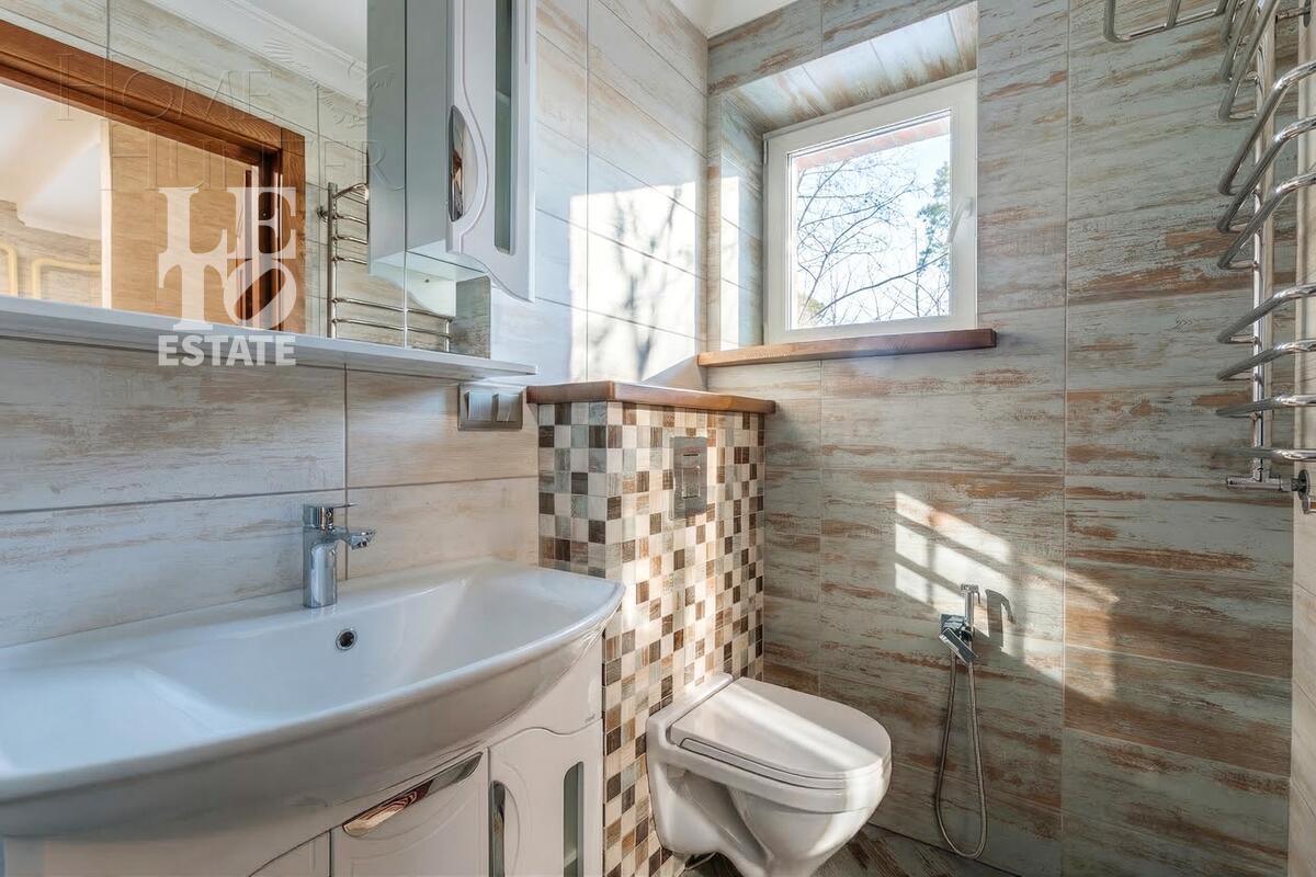 3-этажный коттедж 287.8 м² с отделкой