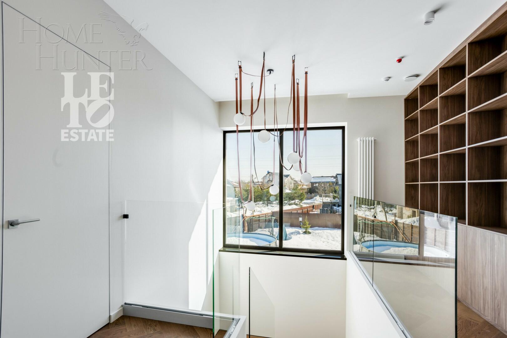 2-этажный коттедж 262 м² с отделкой