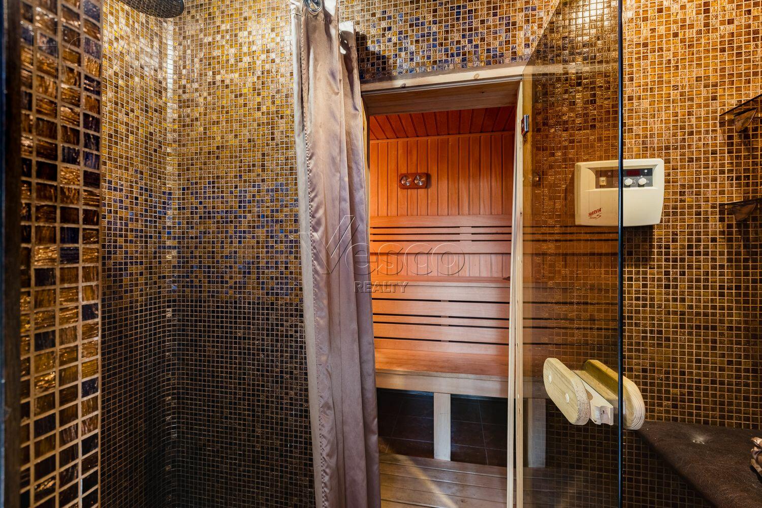 2-этажный коттедж 450 м² с отделкой