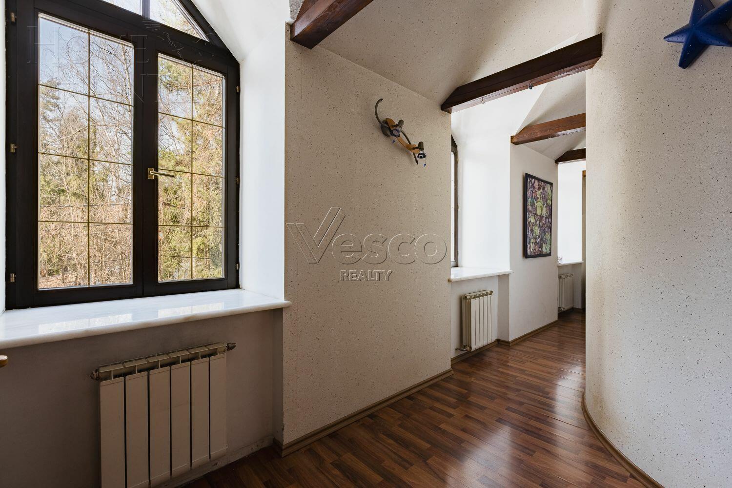 2-этажный коттедж 450 м² с отделкой