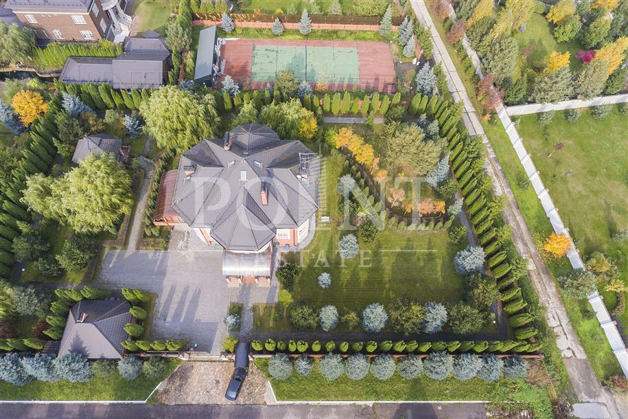 2-этажный коттедж 730 м² с отделкой