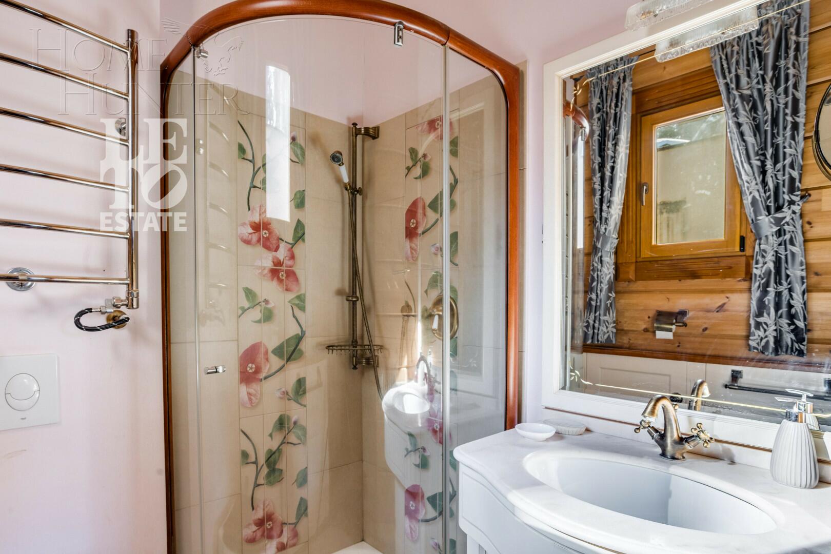 2-этажный коттедж 637 м² с отделкой