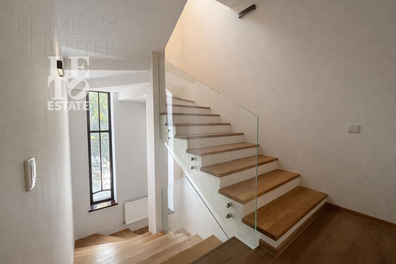 2-этажный коттедж 607 м² с отделкой