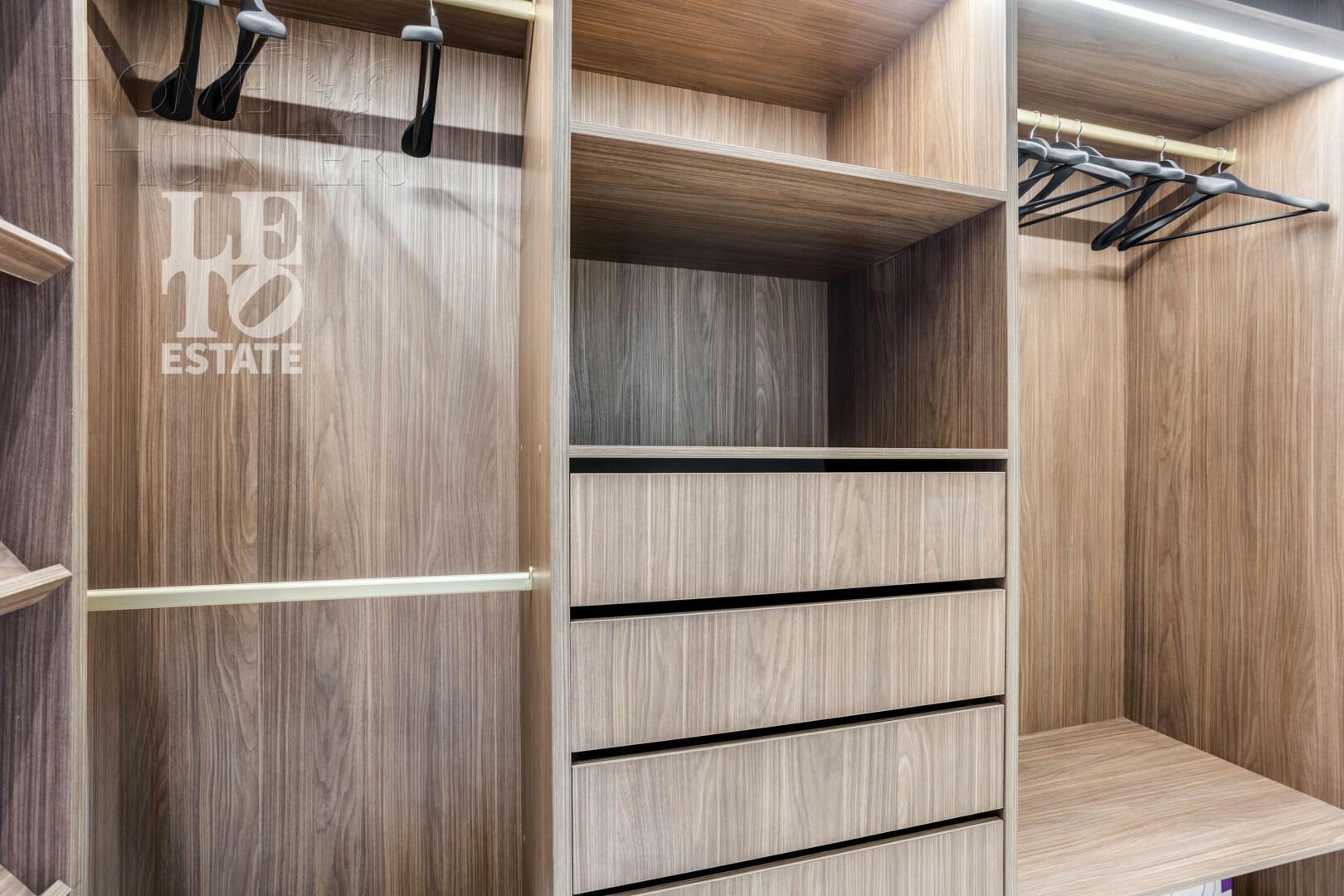 2-этажный коттедж 262 м² с отделкой