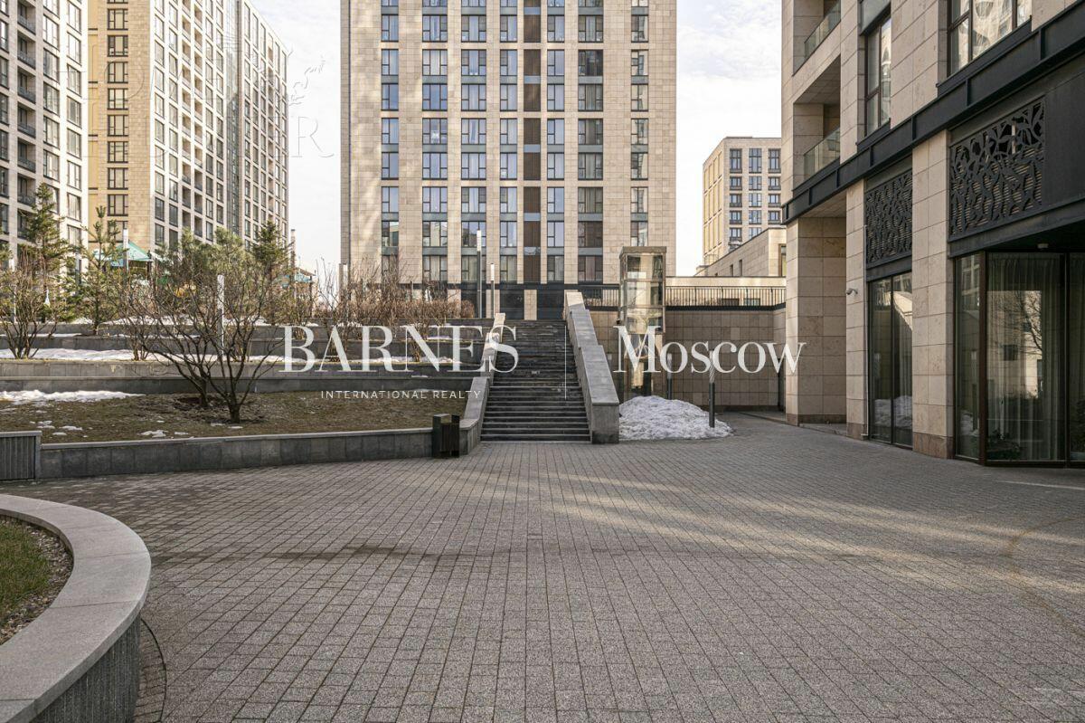 3-КОМН. КВАРТИРА С ОТДЕЛКОЙ 103.6 М² НА 2 ЭТАЖЕ