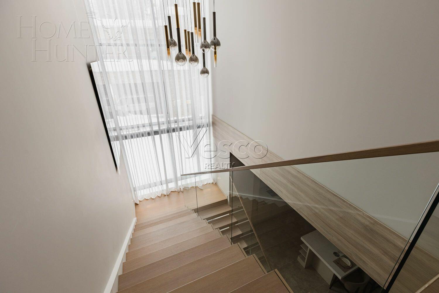 2-этажный коттедж 380 м² с отделкой