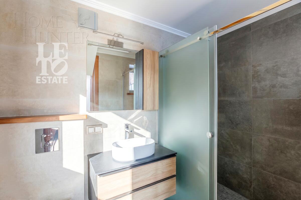 3-этажный коттедж 287.8 м² с отделкой