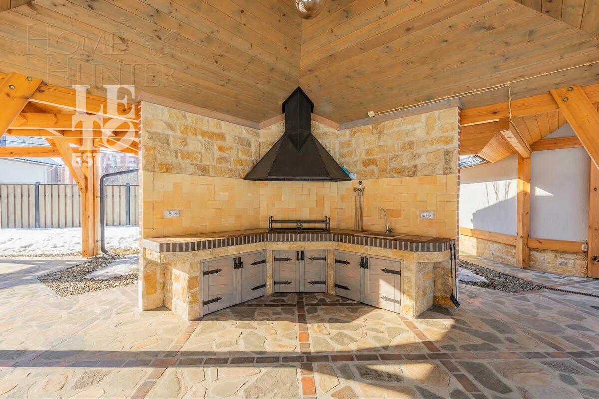 3-этажный коттедж 287.8 м² с отделкой