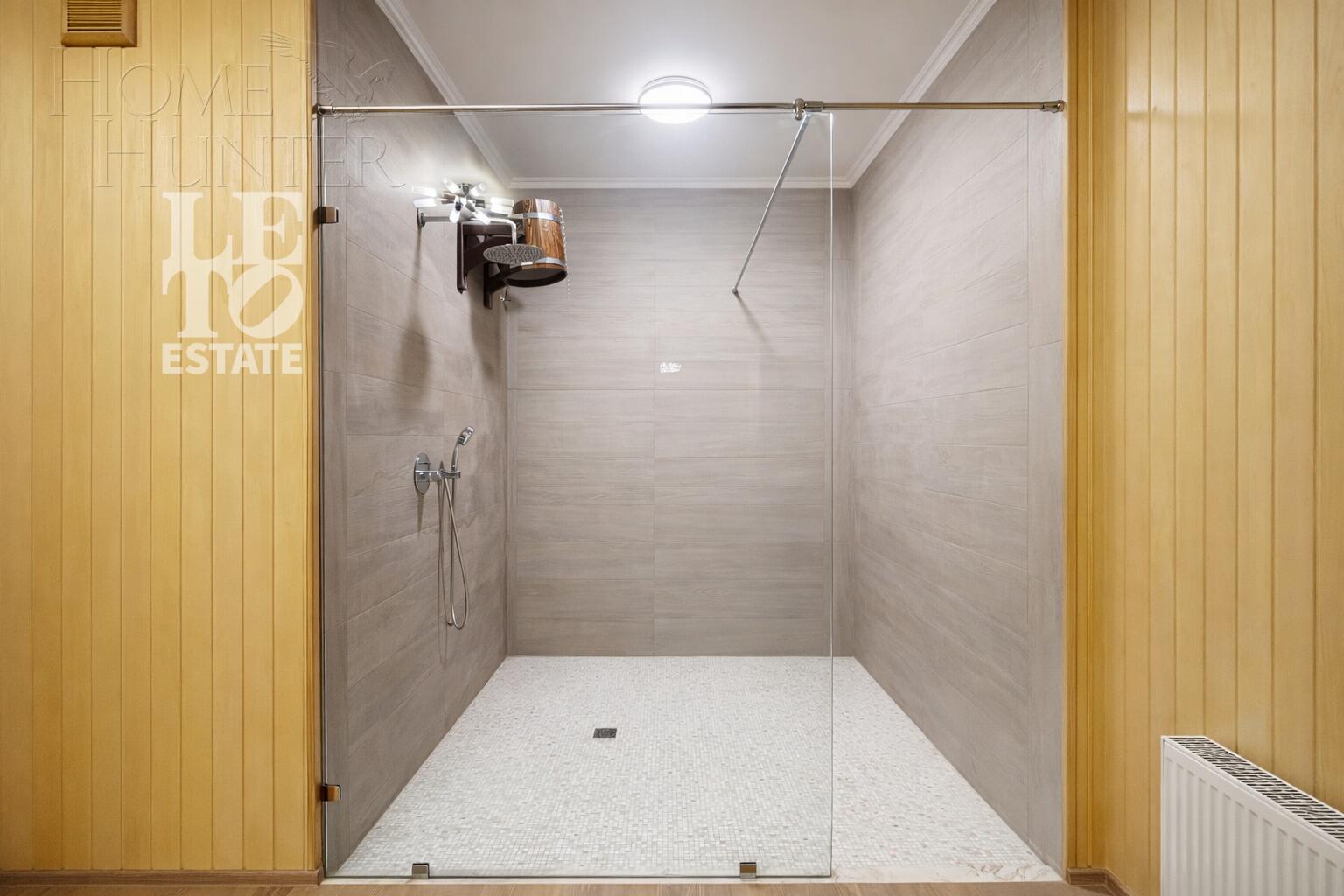 2-этажный коттедж 607 м² с отделкой