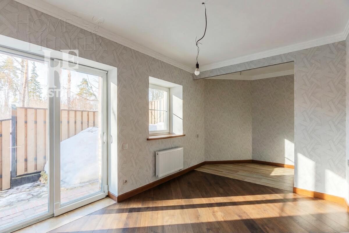 3-этажный коттедж 287.8 м² с отделкой