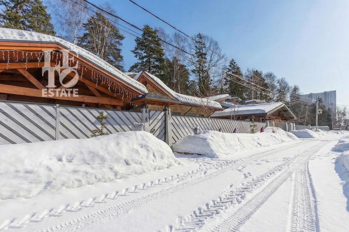 3-этажный коттедж 287.8 м² с отделкой