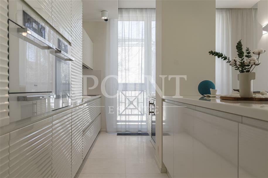 4-КОМН. КВАРТИРА С ОТДЕЛКОЙ 199 М² НА 2 ЭТАЖЕ