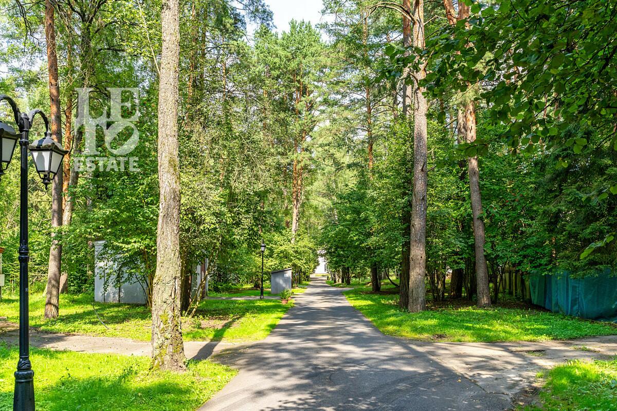 2-этажный коттедж 637 м² с отделкой