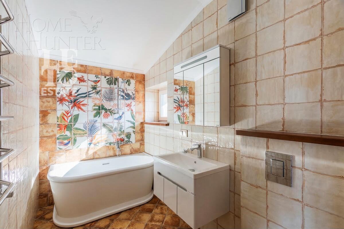 3-этажный коттедж 287.8 м² с отделкой