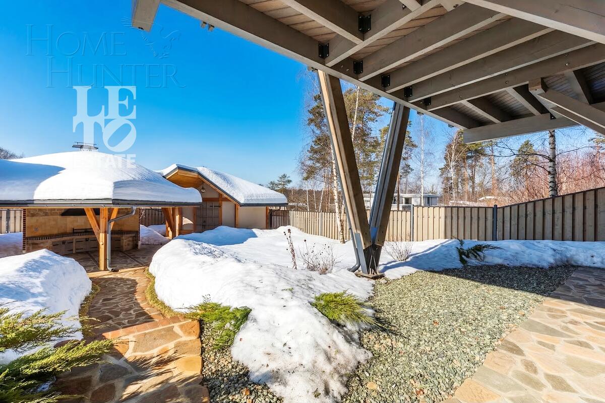 3-этажный коттедж 287.8 м² с отделкой