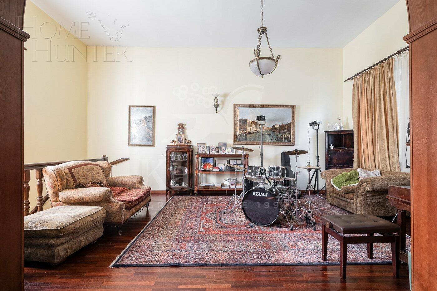 2-этажный коттедж 800 м² с отделкой