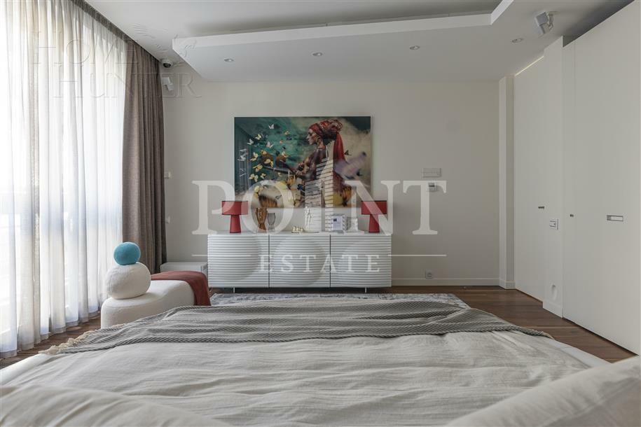 4-КОМН. КВАРТИРА С ОТДЕЛКОЙ 199 М² НА 2 ЭТАЖЕ