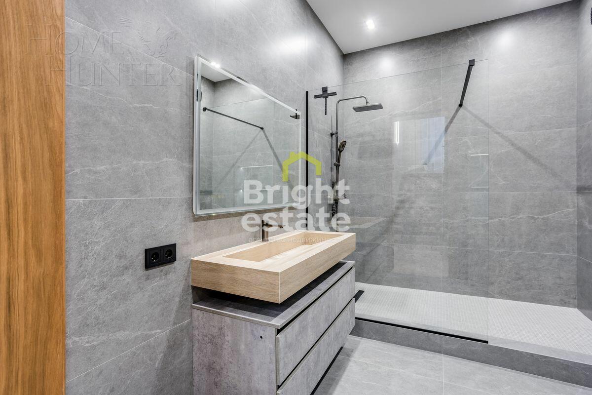 2-этажный коттедж 340 м² с отделкой