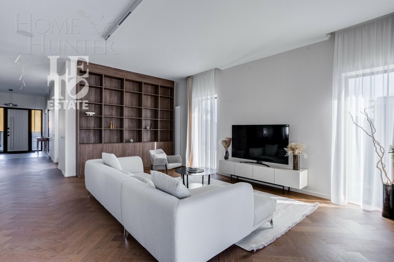 2-этажный коттедж 262 м² с отделкой