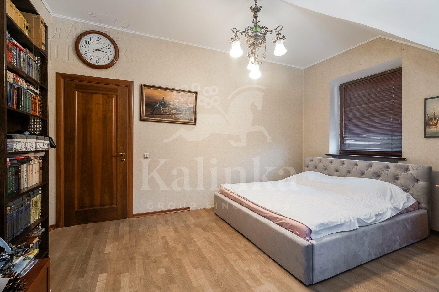 2-этажный коттедж 800 м² с отделкой