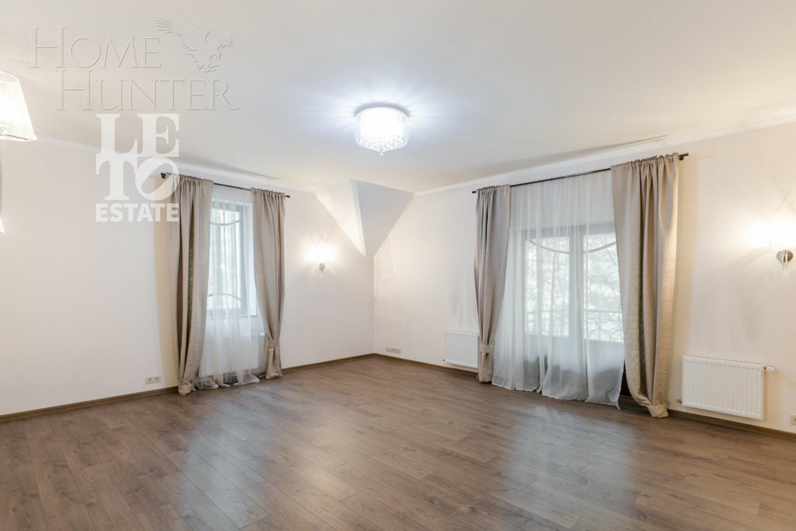 2-этажный коттедж 500 м² с отделкой