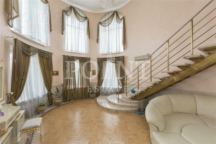 2-этажный коттедж 730 м² с отделкой