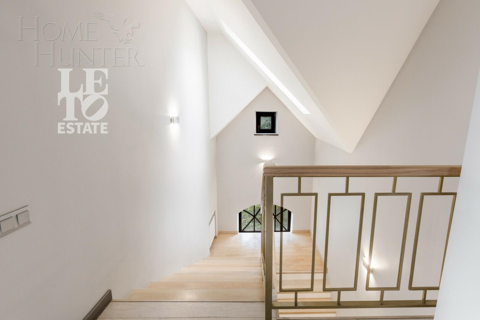 2-этажный коттедж 500 м² с отделкой