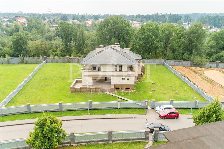 2-этажный коттедж 1 028.6 м² без отделки