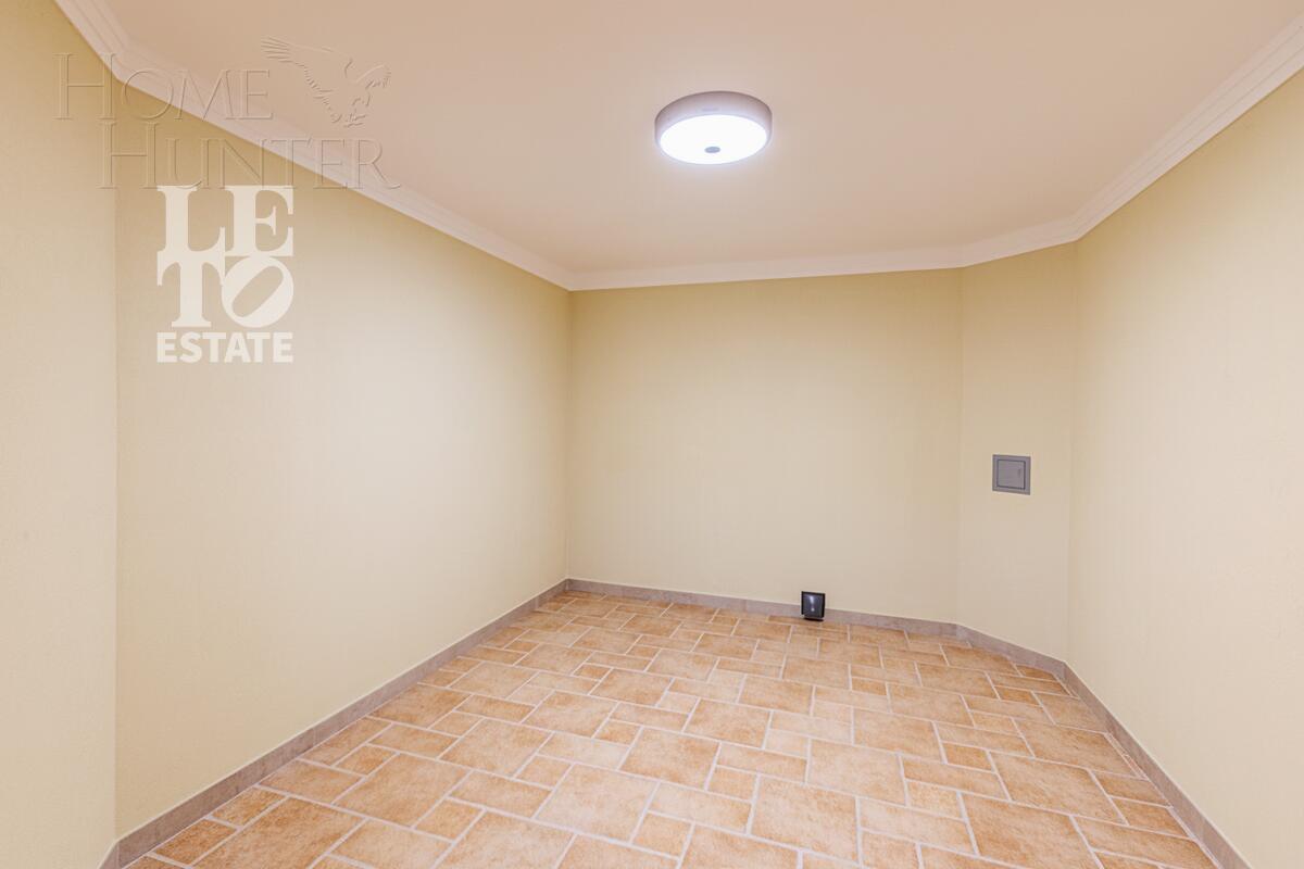 3-этажный коттедж 287.8 м² с отделкой