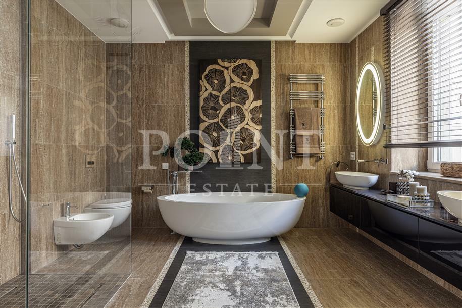 4-КОМН. КВАРТИРА С ОТДЕЛКОЙ 199 М² НА 2 ЭТАЖЕ