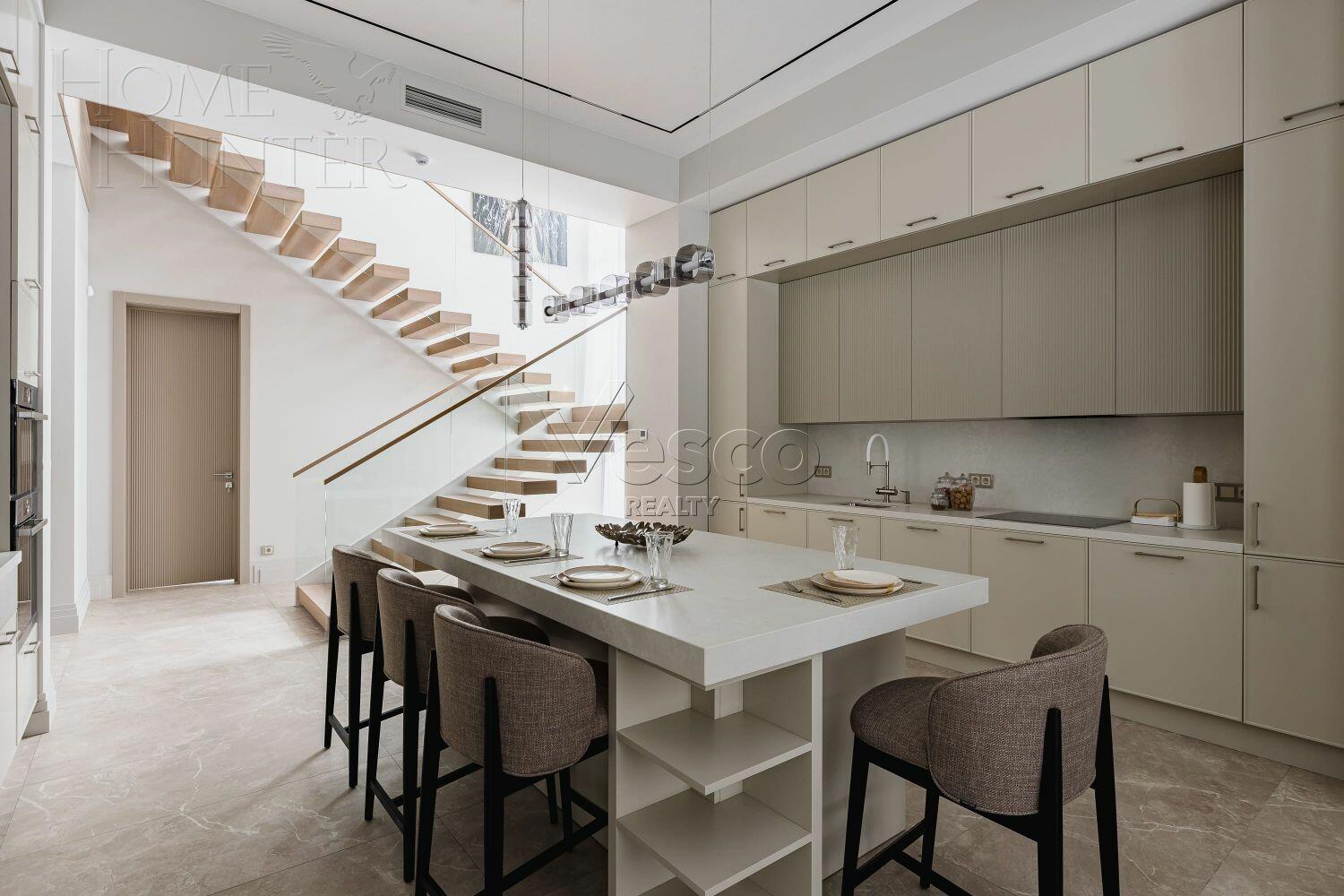 2-этажный коттедж 380 м² с отделкой