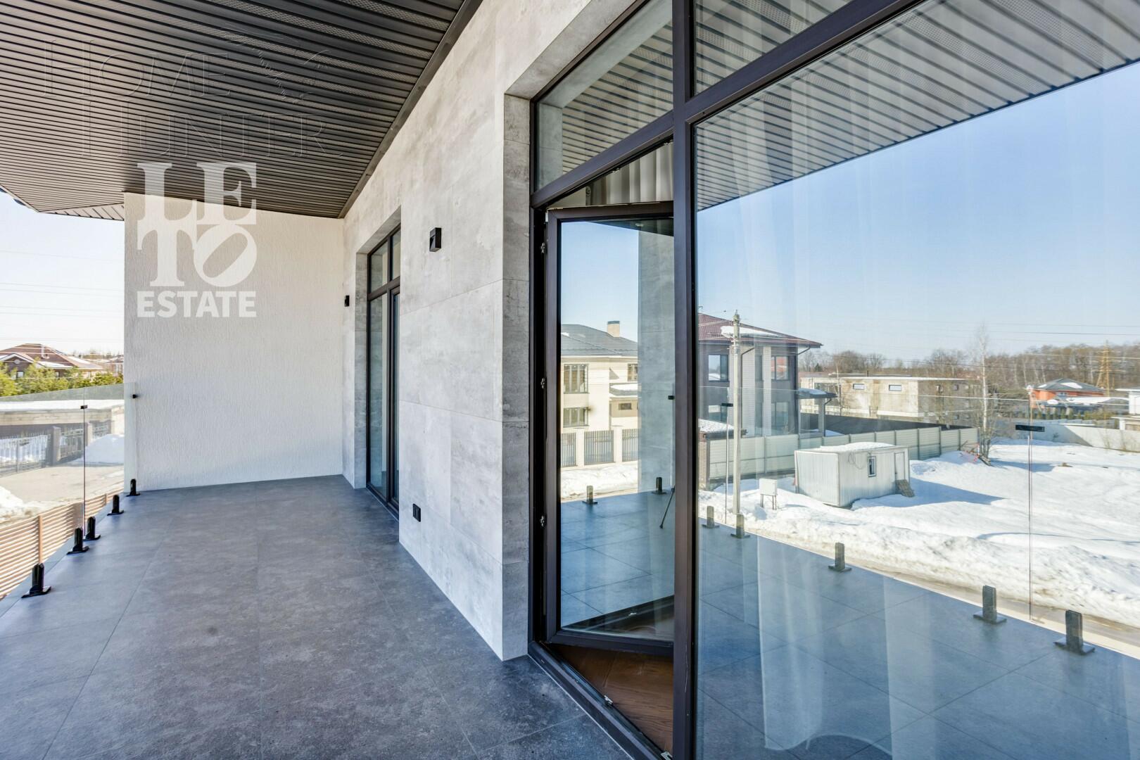 2-этажный коттедж 262 м² с отделкой