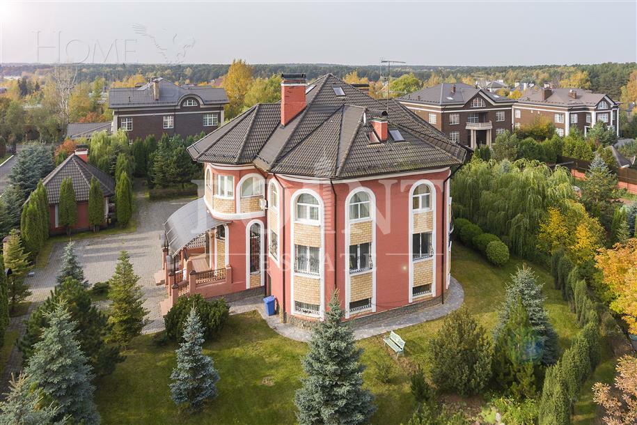 2-этажный коттедж 730 м² с отделкой