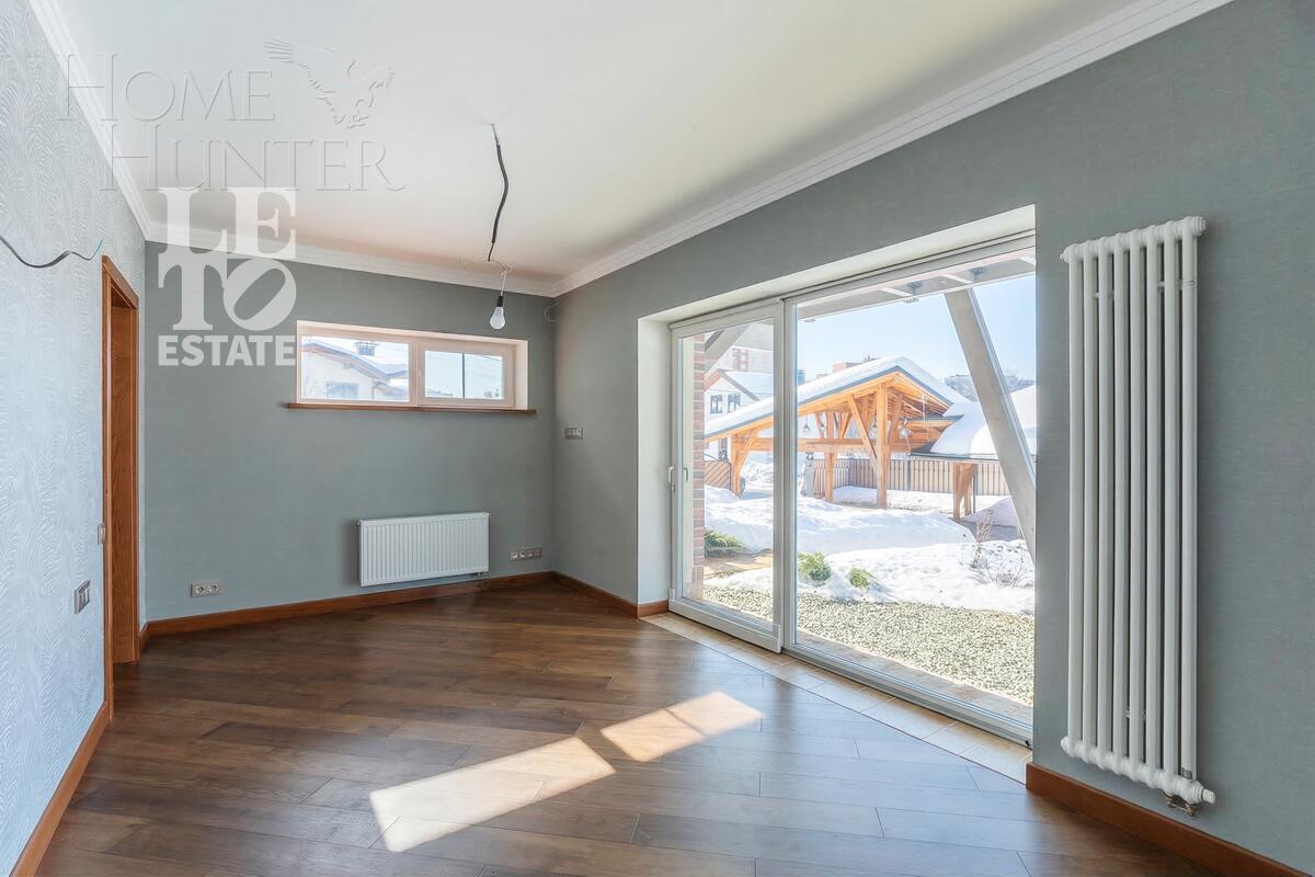 3-этажный коттедж 287.8 м² с отделкой