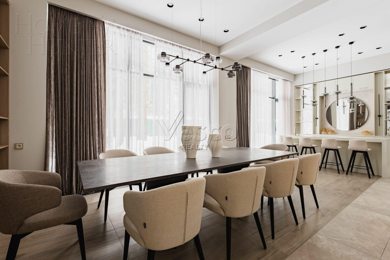 2-этажный коттедж 380 м² с отделкой