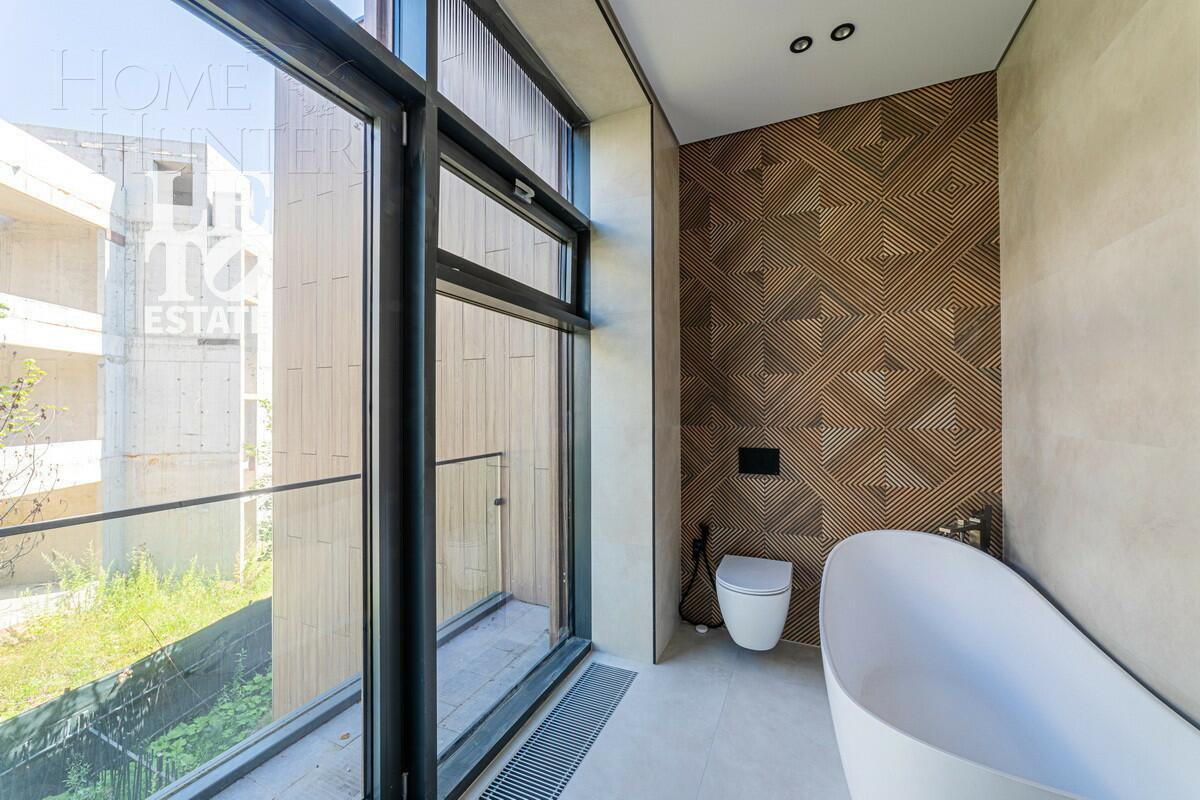 3-этажный таунхаус 169 м² с отделкой