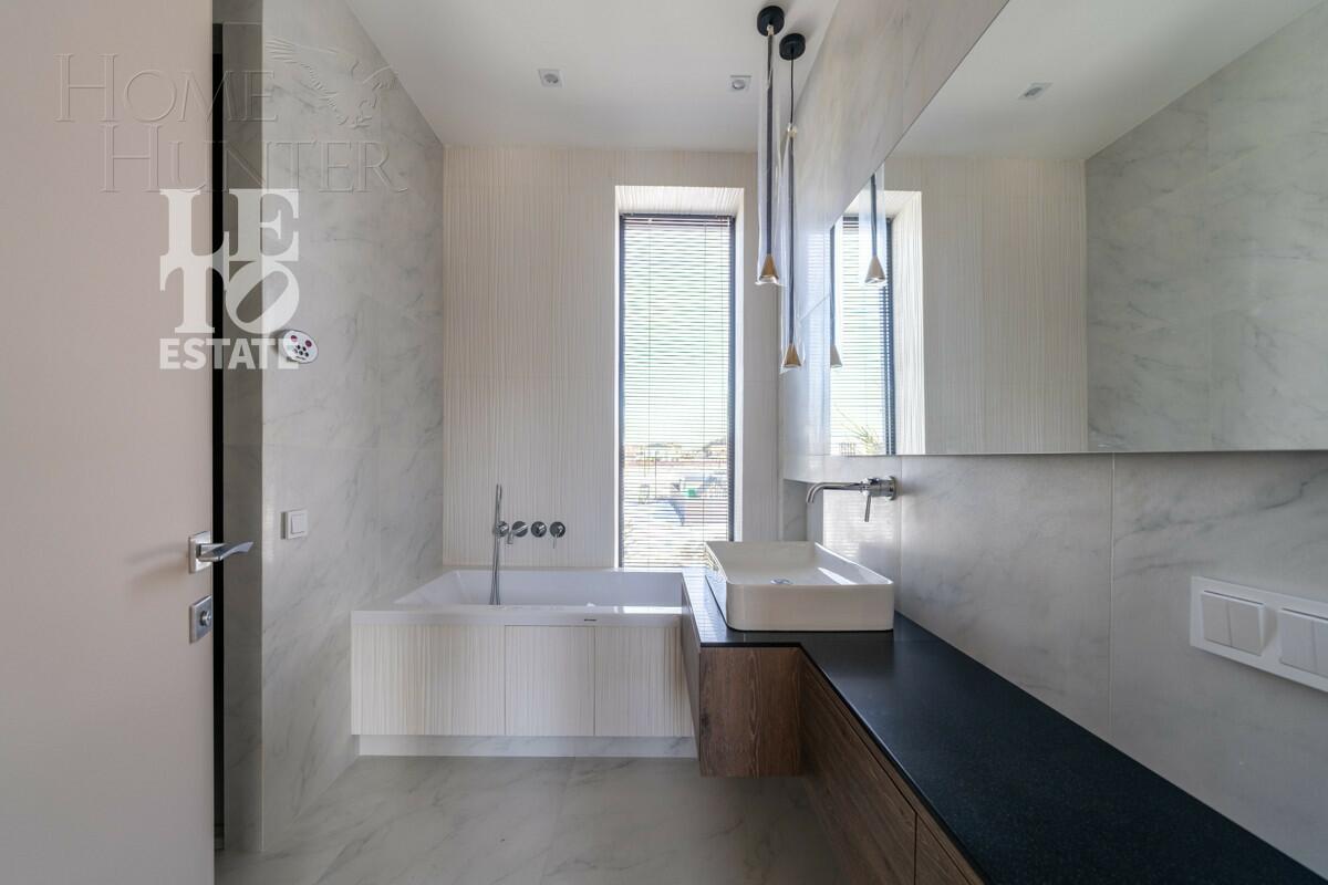 2-этажный коттедж 140 м² с отделкой