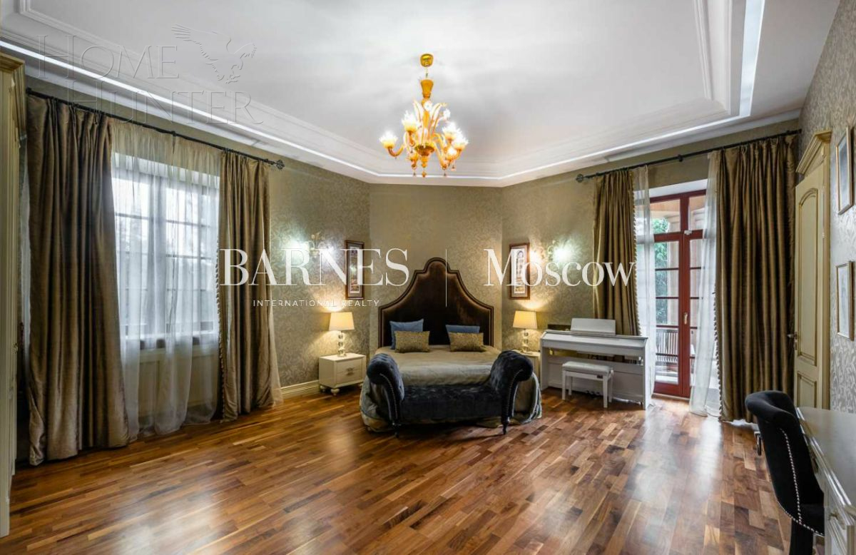 2-этажный коттедж 1 400 м² с отделкой